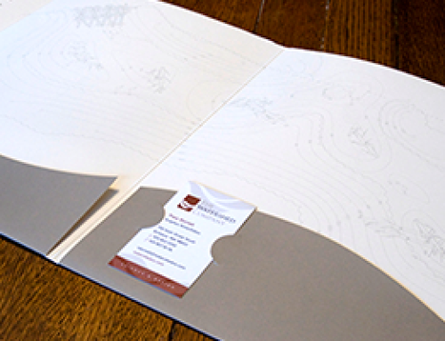 CURVED POCKET FOLDER WITH NAMECARD